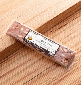 Nougat artisanal naturel chocolat valrhona made in France miel Ardeche amande de provence qualite haut de gamme prestige
