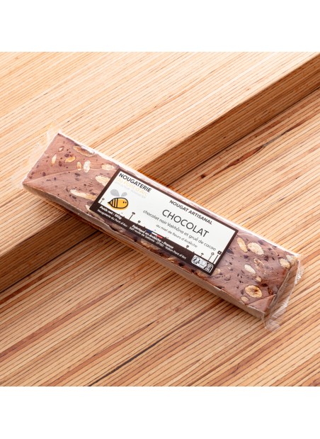 Nougat artisanal naturel chocolat valrhona made in France miel Ardeche amande de provence qualite haut de gamme prestige